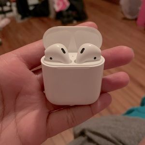 Apple AirPods